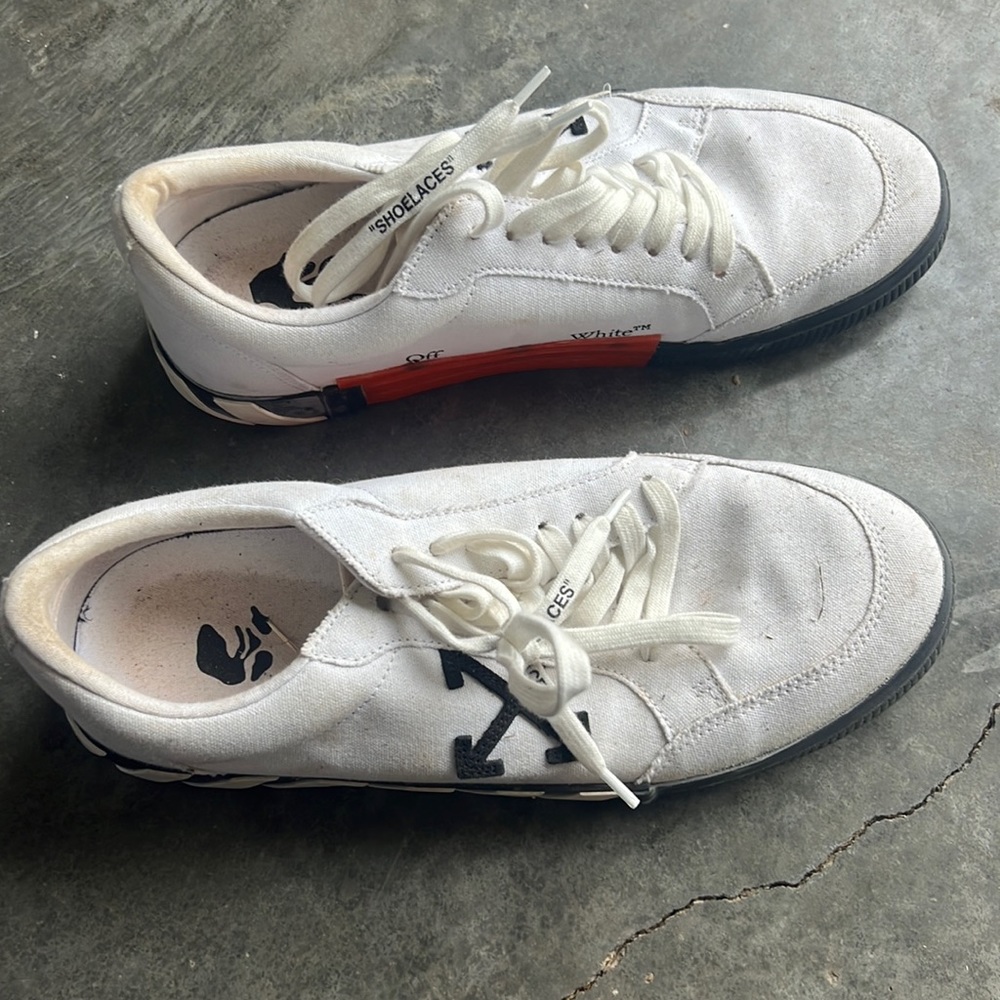 Off white low sneaker size 46